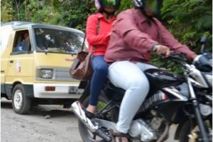 Jalan Cipasung-Subang Rusak 